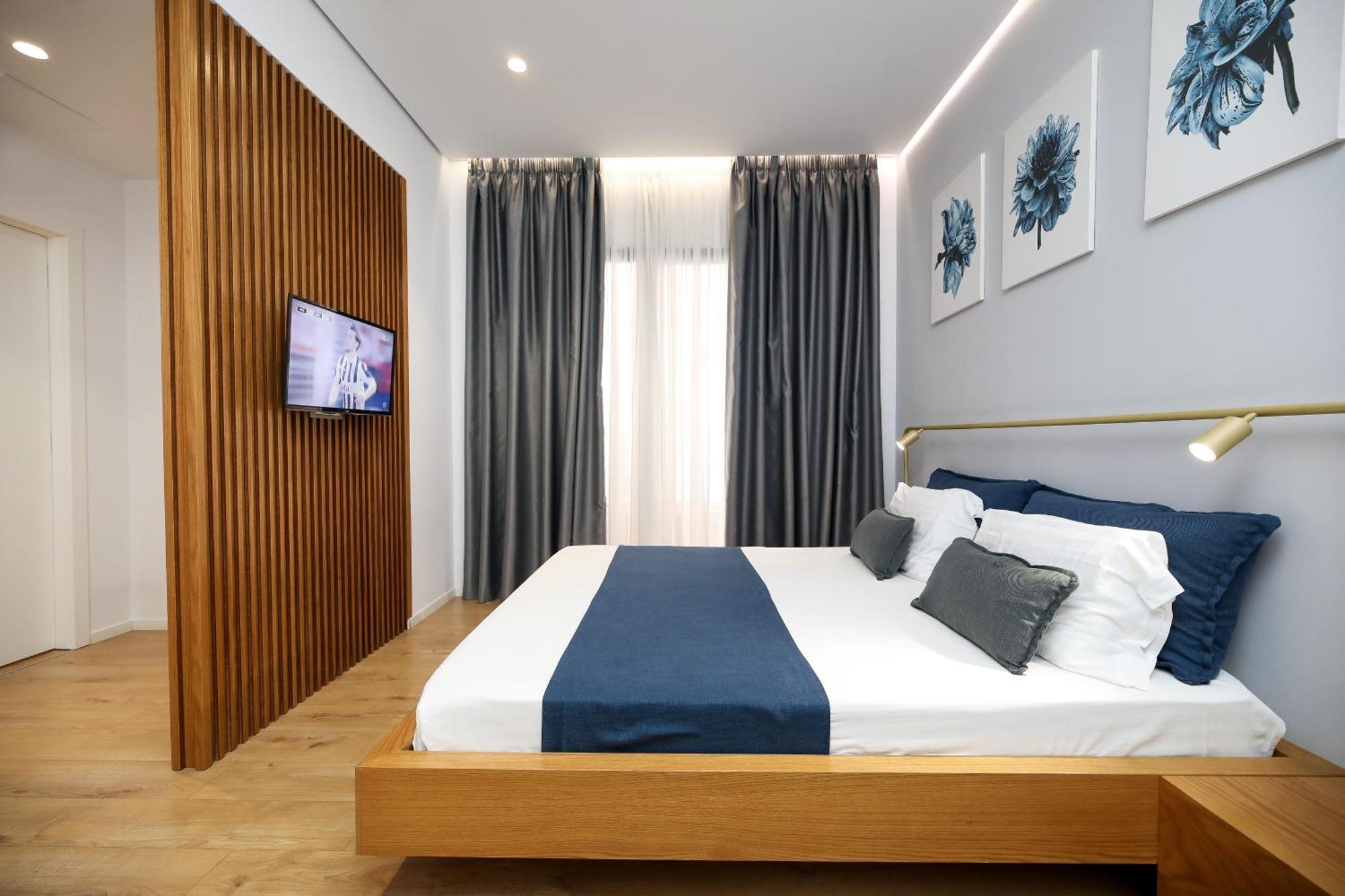 H&M Hotel Влёра Экстерьер фото